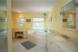 831 Meadowbrook Dr, Aurora, OH 44202 - Photo 32