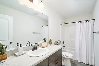 2865 Galway Drive, Brunswick Hills, OH 44212 - Photo 20