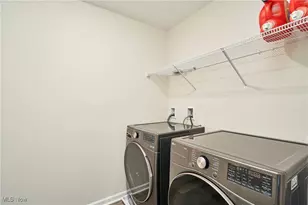 2865 Galway Dr, Brunswick Hills, OH 44212 - Photo 24