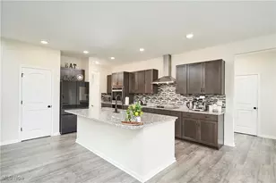 2865 Galway Dr, Brunswick Hills, OH 44212 - Photo 8