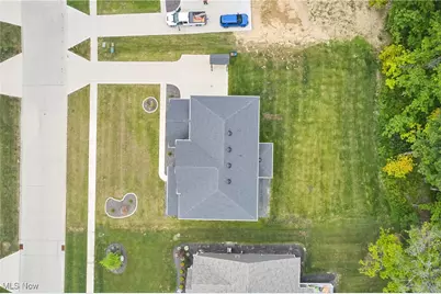 2865 Galway Drive, Brunswick Hills, OH 44212 - Photo 32