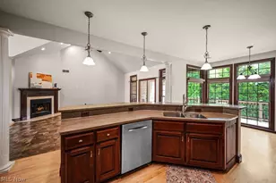 9 Henderson Ln, Williamstown, WV 26187 - Photo 8