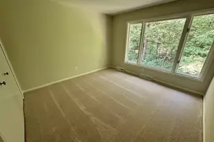 938 Trimble Pl, Sagamore Hills, OH 44067 - Photo 20