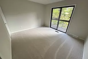 938 Trimble Pl, Sagamore Hills, OH 44067 - Photo 22