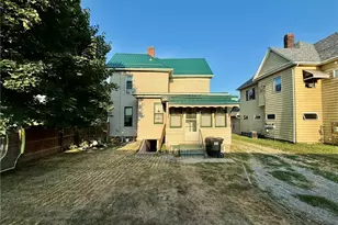 377 N Market St, East Palestine, OH 44413 - Photo 8