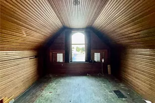 377 N Market St, East Palestine, OH 44413 - Photo 36