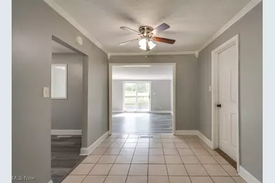 6185 Eldridge Boulevard, Huber Heights, OH 44146 - Photo 12