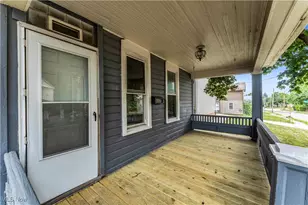 668 Sherman St, Akron, OH 44311 - Photo 2