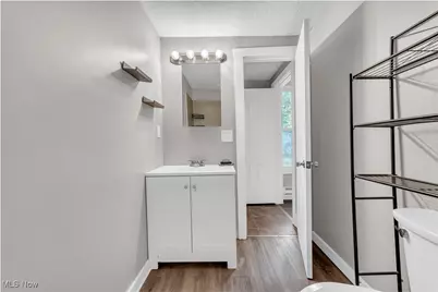 668 Sherman Street, Akron, OH 44311 - Photo 6