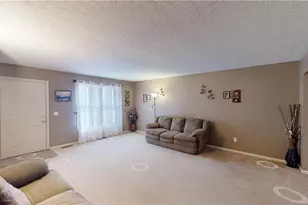 3174 Wolf Run, Ravenna, OH 44266 - Photo 8