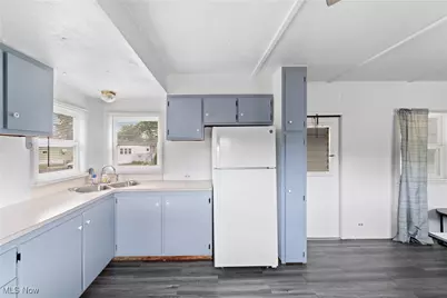 96 Helen Street, Barberton, OH 44203 - Photo 14