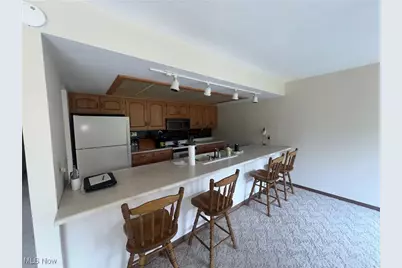 64 River Run Drive #J, Fremont, OH 43420 - Photo 8