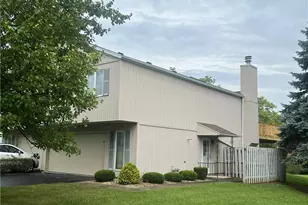 64 River Run Dr, Fremont, OH 43420 - Photo 2