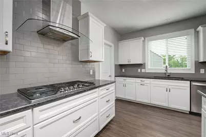 1343 Skyland Falls Boulevard, Hinckley, OH 44233 - Photo 12