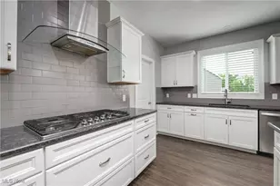 1343 Skyland Falls Blvd, Hinckley, OH 44233 - Photo 12