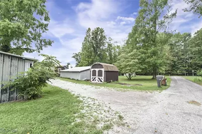 7390 Chestnut Street, Chippewa Lake, OH 44215 - Photo 10
