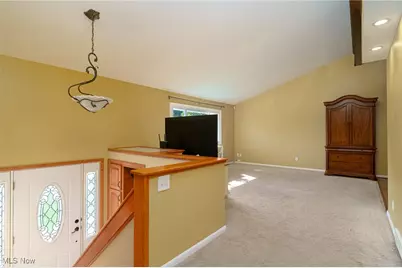 6650 Parkgate Oval, Green Hills, OH 44131 - Photo 2