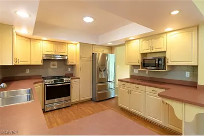 6650 Parkgate Oval, Green Hills, OH 44131 - Photo 8