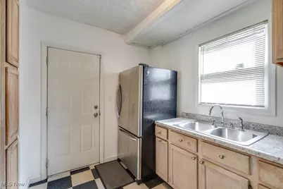 447 Cuyahoga Street, Akron, OH 44310 - Photo 10