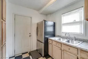 447 Cuyahoga St, Akron, OH 44310 - Photo 10