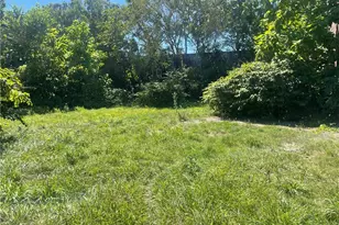 12808 Kinsman Rd, Loveland, OH 44120 - Photo 4