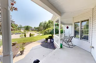 35005 Lisle Ct, Willoughby, OH 44094 - Photo 2