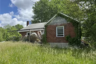 51561 Failer St, East Palestine, OH 44413 - Photo 2