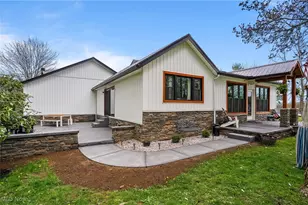 3241 Grill Rd, New Franklin, OH 44216 - Photo 2