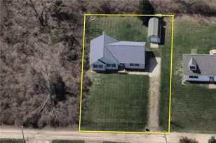 121 Fairview Ln, Kelleys Island, OH 43438 - Photo 4