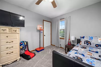 6238 Oak Tree Drive N, Lorain, OH 44053 - Photo 20