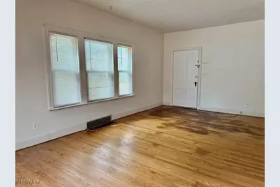 227 6th Street, Elyria, OH 44035 - Photo 6