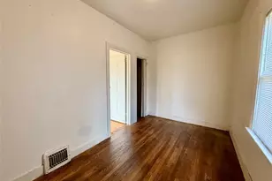 227 6th St, Elyria, OH 44035 - Photo 26