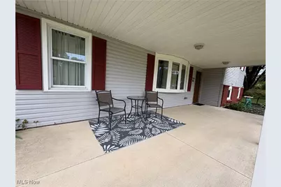 110 Habant Drive, Amherst, OH 44001 - Photo 4