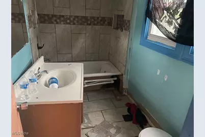 559 Morgan Avenue, Akron, OH 44311 - Photo 18