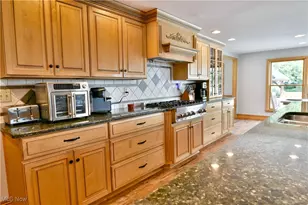 8075 S Raccoon Rd, Canfield, OH 44406 - Photo 14