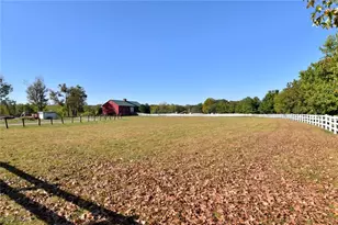 17581 Gates Landing Dr, Chagrin Falls, OH 44023 - Photo 48