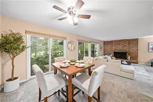 624-1 Russet Woods Ct, Aurora, OH 44202 - Photo 8