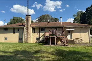 1414 Niles Cortland Rd, Niles, OH 44446 - Photo 2