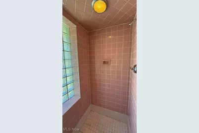 1414 Niles Cortland Road, Niles, OH 44446 - Photo 16