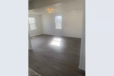 16205 Kollin Avenue, Loveland, OH 44128 - Photo 8