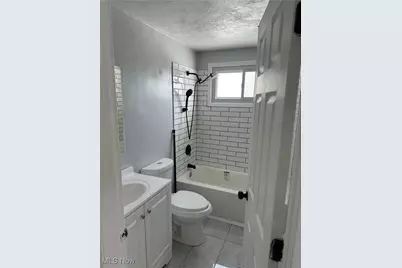 16205 Kollin Avenue, Loveland, OH 44128 - Photo 14