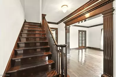 348 N Broadway Street, New Philadelphia, OH 44663 - Photo 2