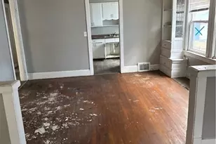 1427 E 133rd St, East Cleveland, OH 44112 - Photo 2