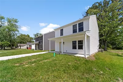 331 Abbe Road N, Elyria, OH 44035 - Photo 2