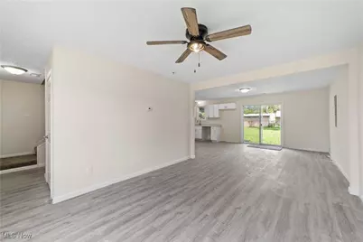 335 Abbe Road N, Elyria, OH 44035 - Photo 4