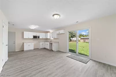 335 Abbe Road N, Elyria, OH 44035 - Photo 6