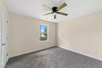 335 Abbe Road N, Elyria, OH 44035 - Photo 16