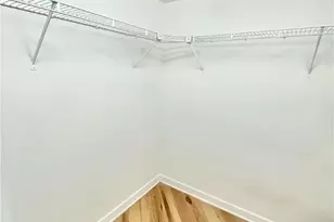 1133 W 9th St, Loveland, OH 44113 - Photo 6