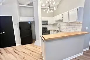 1133 W 9th St, Loveland, OH 44113 - Photo 4