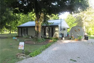 8999 Avon Dr, Linesville, PA 16424 - Photo 2